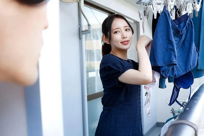 Mối tình ngắn ngủi với cô hàng xóm đã có gã chồng cạnh bên