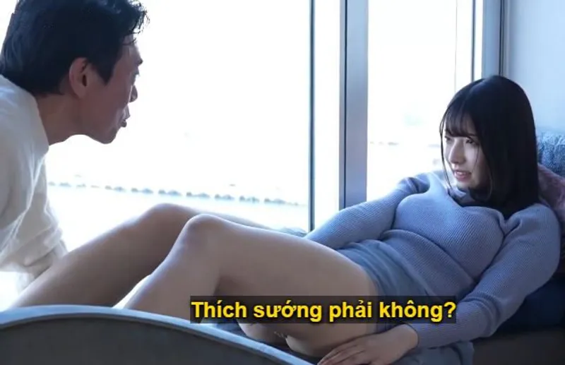 Sự chạm trán giữa ông chú và cô minh tinh trẻ mới nổi trong nhà nghỉ sang trọng
